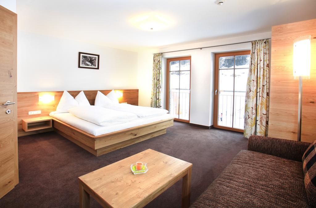 Tarlack Appartements Huetten 34 Leogang Rom bilde